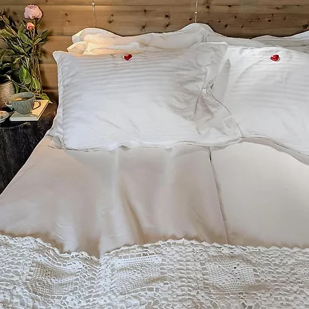 Holiday home Modern Hand-crafted Log Dovreskogen