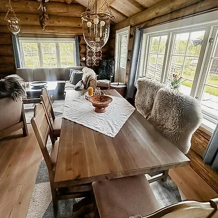 Modern Hand-crafted Log Vakantiehuis